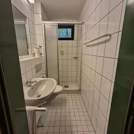 Rtb-hotel - Sportschule 2* 贝尔吉施-格拉德巴赫