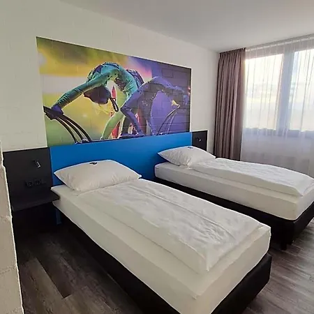 Rtb-hotel - Sportschule فندق 2*